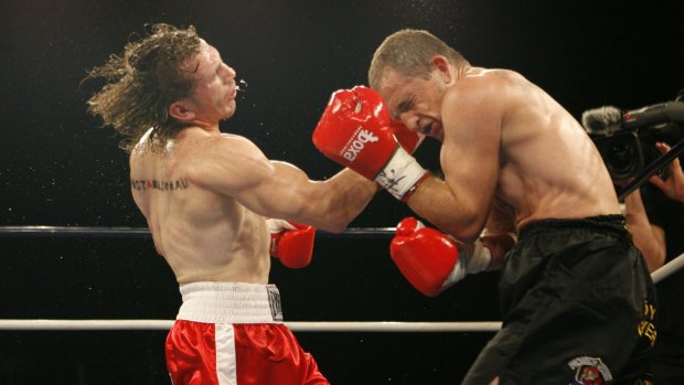 Ahmed Elomar boxing in 2008.