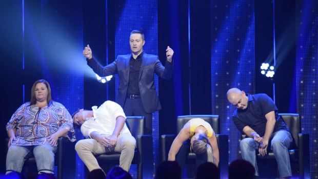 Hypnotist Keith Barry in <i>You're Back in the Room</i>.