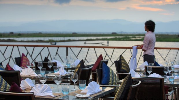 Novotel Myat Min offers stunning lakeside views.
