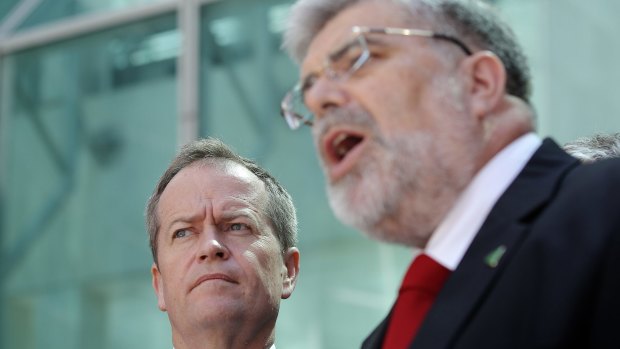 Bill Shorten and Kim Carr will announce a $1 billion boost for advanced manufacturing while in South Australia.