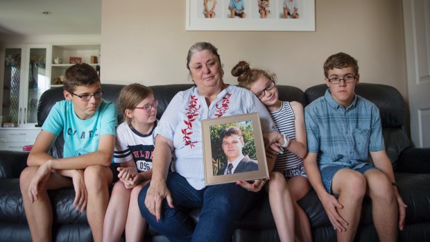 Elizabeth Vidler's son, Christian died in a crash on the Hume Highway in September. He left four children behind. From left to right: Declan 13, Tarmia 8, Liz Vidler, Marquisha 11, Lauchlan, 15, at their Bradbury home. 