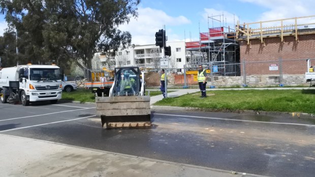 Southern Cross Drive is closed towards Kingsford Smith Drive in Belconnen, due to a dirt spill.