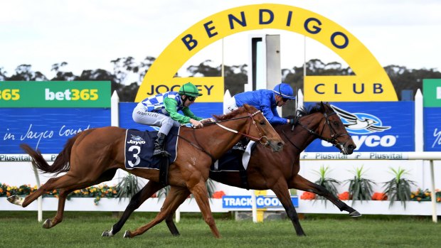 Kerrin McEvoy pilots Qewy, right, to victory in the Bendigo Cup.