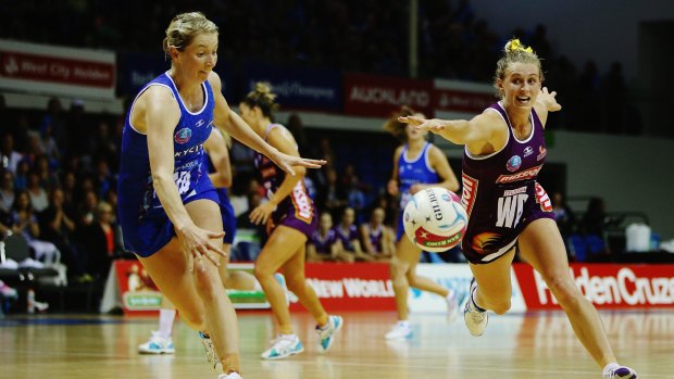 Camilla Lees of the Mystics and Firebirds wing defence Gabrielle Simpson compete for the ball on Monday night.