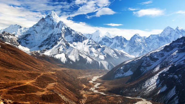 A view of Ama Dablam on the way to Everest base camp.