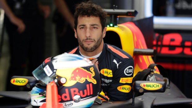 Red Bull driver Daniel Ricciardo was not happy with Lewis Hamilton.