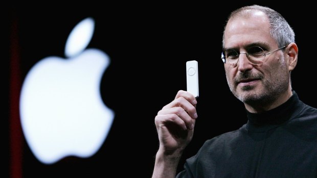Steve Jobs shows off the 2005 iPod shuffle.
