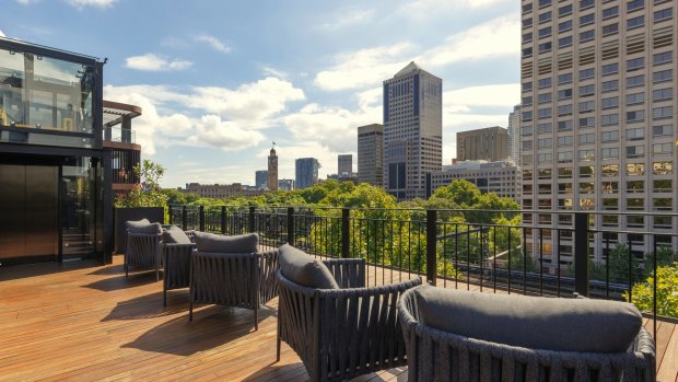 202 Elizabeth features a sixth-floor rooftop space, with city skyline outlooks.