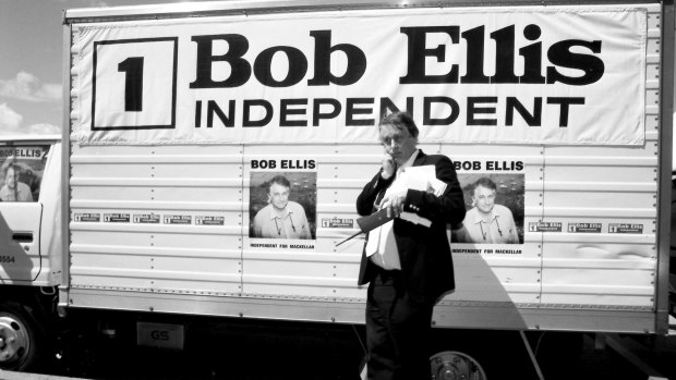 Ellis running as an Independent candidate for the seat of Mackellar in 1994.