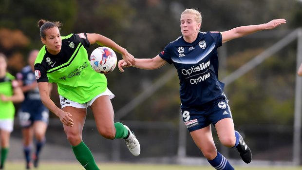 Melbourne Victory beat Canberra United in round one.