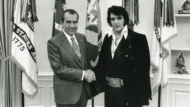 Elvis Presley meeting Richard Nixon in 1970 where he requested to be made a federal agent.