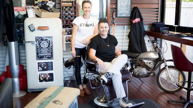 Theresa Reed and Danielle Hannah are supplying free haircuts to the homeless.