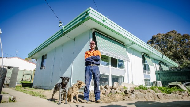 Jay Kelly purchased his house in Kambah without being informed it was entirely made of asbestos. 
