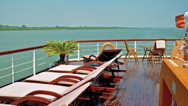 The sundeck of the ship La Marguerite.
