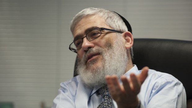 Mining magnate Joseph Gutnick is being pursued in court again, this time in Singapore. 