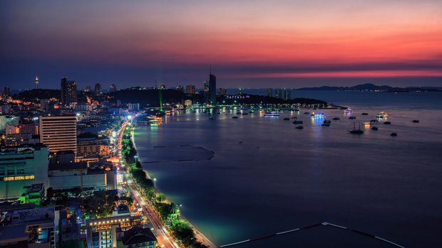 Sunset in Pattaya city.