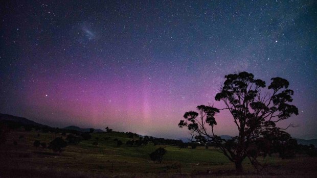 The ''beams'' of the Aurora Australis on the outskirts of Tuggeranong in 2015, captured on film by astrophotographer Ian Williams.