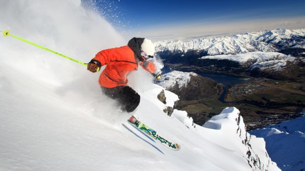 New Zealand's ski fields won't be open to Australians until community transmission of coronavirus has ended. 
