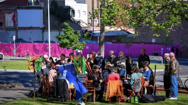 A group of musicians held a wake for the Corkman on Monday afternoon.