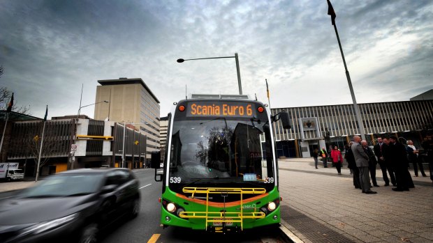 Customer satisfaction rating for Canberra's bus network have improved but still fall short of targets. 