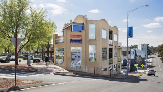 A modern freehold building at 4 Main Street in Greensborough leased to three separate tenants returning about $92,000 a year net sold to a local investor for $1.295 million. 