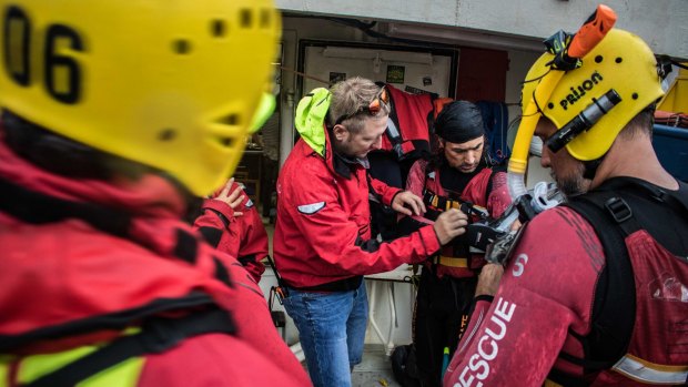 The Mission Lifeline crew.