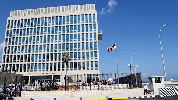 American diplomats who served in Cuba have been diagnosed with mild traumatic brain injury following mysterious, unexplained "sonic attacks".