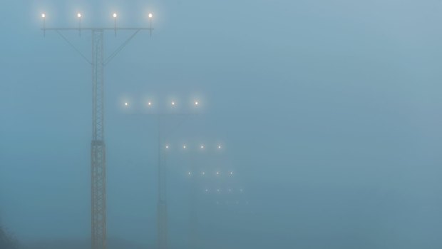 In some cases aircraft can land in zero visibility – but should they?
