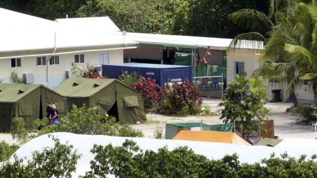 Medical staff have criticised what they say are poor conditions at the Nauru detention centre.