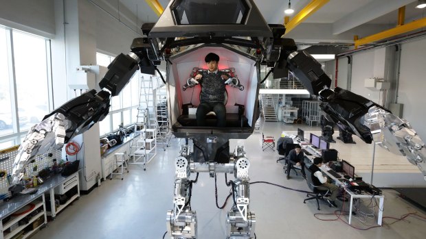 Testing a manned walking robot, Method-2, in South Korea in December.