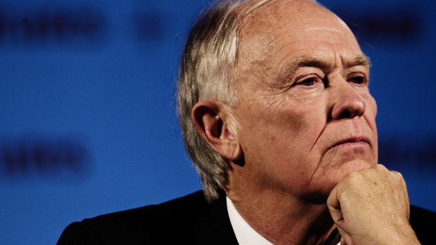 Emirates chief Sir Tim Clark has doubts about aspects of the investigation into the disappearance of MH370.