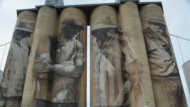 Mural-adorned wheat silos in Brim.