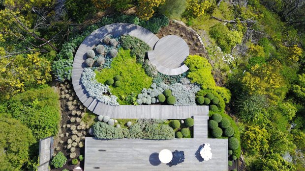 Nathan Burkett's garden in Dromana highlights the current popularity of the curvilinear line.