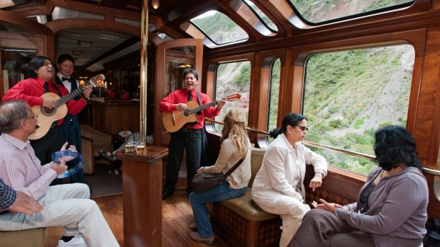Music and views aboard the Hiram Bingham.