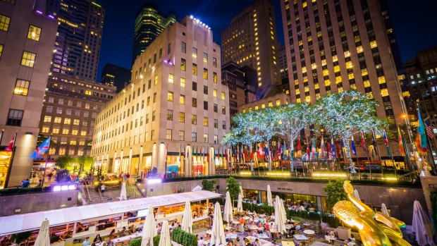 Buildings at Rockefeller Centre at night, in Midtown Manhattan, New York.