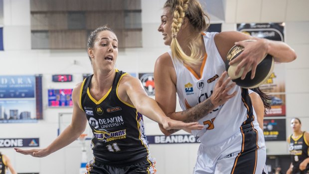 Boomers captain Jenna O'Hea, left, tries to keep it simple.