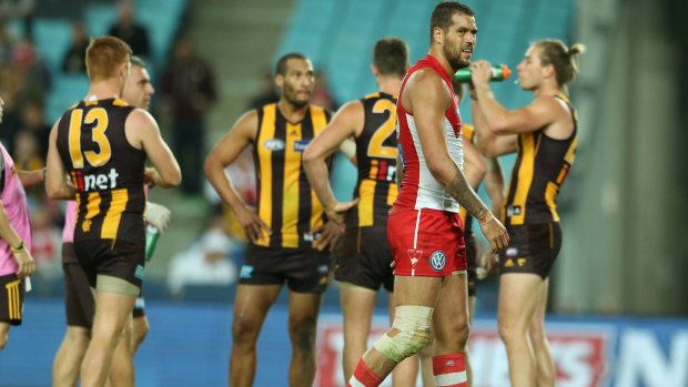 Lance Franklin playing against his old Hawthorn teammates in 2014.