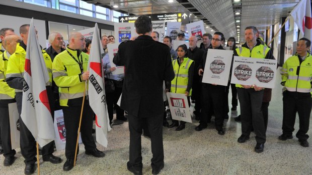 Airport workers have remained without a new employment agreement and pay rise for almost three years.