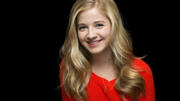Classical crossover singer Jackie Evancho, 16, has been chosen to sing the national anthem at President-elect Donald Trump's inauguration.