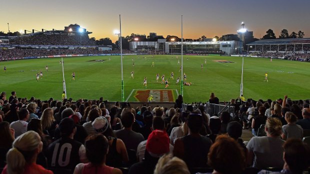 An estimated 24,000 fans watched the Blues beat the Magpies.