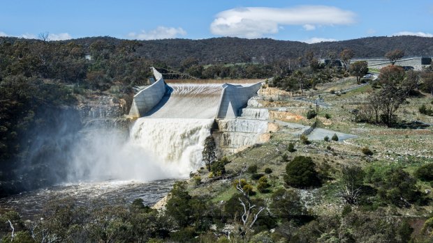 The Googong Dam, when it reached capacity in September. 