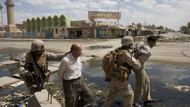 Iraqis detained by U.S. Marines in Ramadi, 2006. 