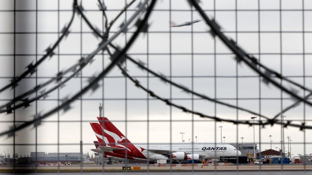 Qantas' A380s have been consistently arriving late at London's Heathrow Airport.