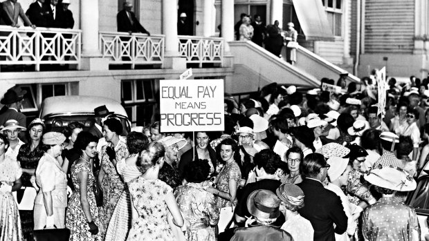 Women unionists outside Parliament House in 1958. They held a rally to congratulate premier John Cahill, who had the same day promised to introduce equal pay before the next election.