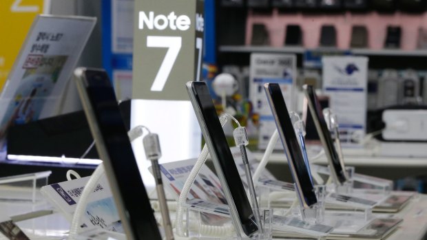 Consumer electronics maker Samsung has sold its stakes in four companies.