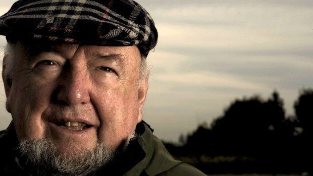 Tom Keneally, a famous writer who simply sees himself as a working man who writes books.