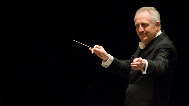 Bramwell Tovey conducted the MSO in the Christmas Carols program at Hamer Hall.