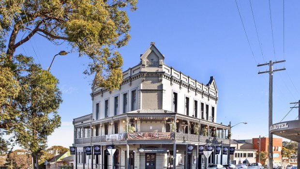 Balmain' s Exchange Hotel in Beattie Street, Sydney, is going on the market.