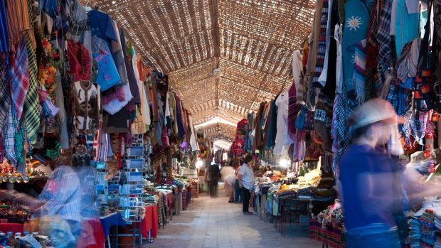 At San Pedro Market, three blocks west of the Plaza de Armas, you can buy everything from cheap panpipes to phallic woodcarvings and Andean shawls.