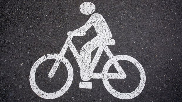 Police are seeking witnesses to a possible hit and run on a bicycle rider in Belconnen last week. 
